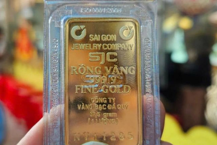 Giá vàng hôm nay 16/9: Vàng SJC trong nước bán ra 132 triệu đồng/lượng